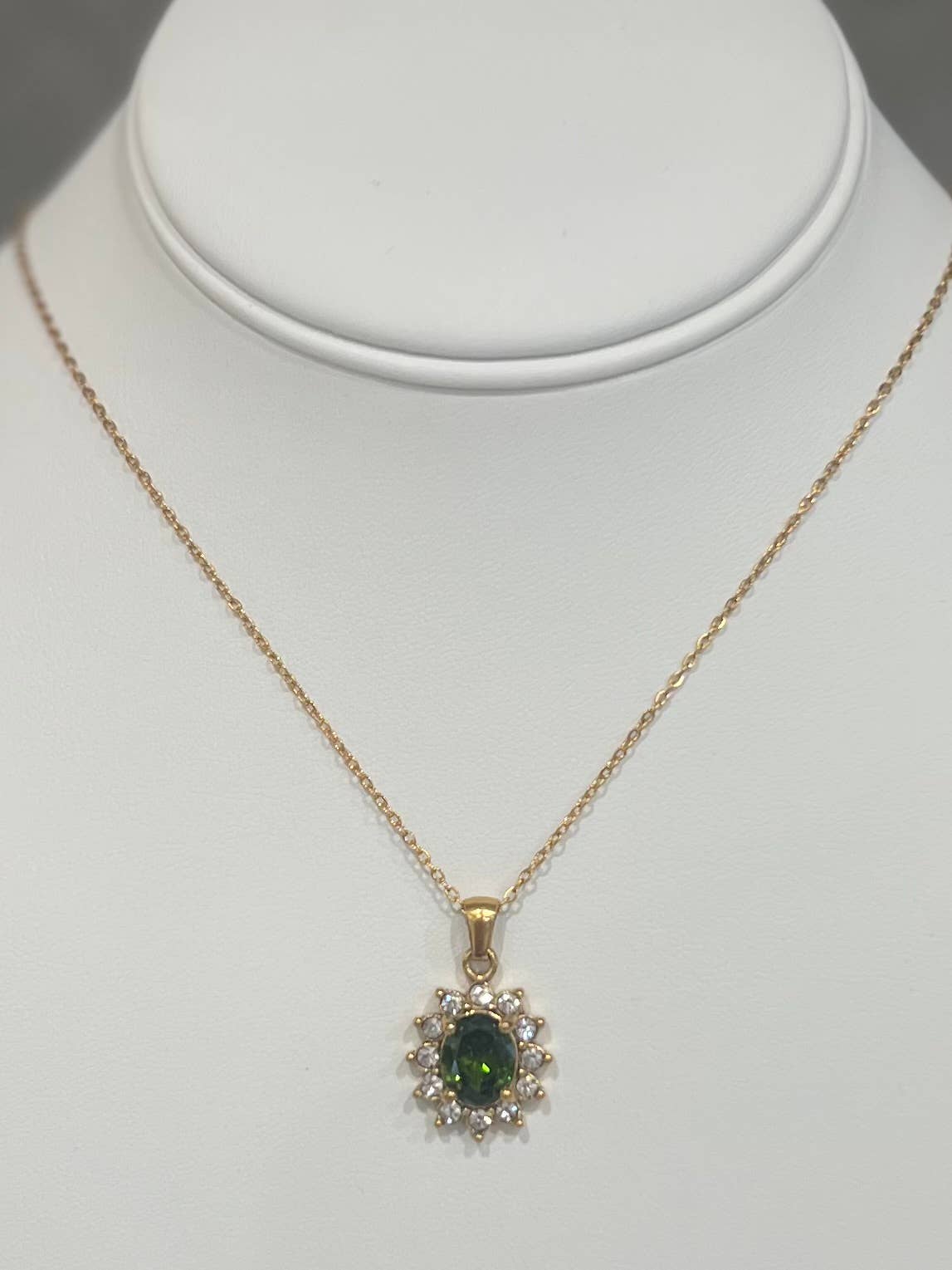 Radiant Stone Necklace - Green