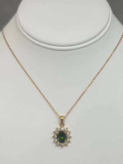 Radiant Stone Necklace - Green